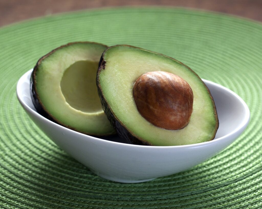 avocado, guacamole, food-1712583.jpg